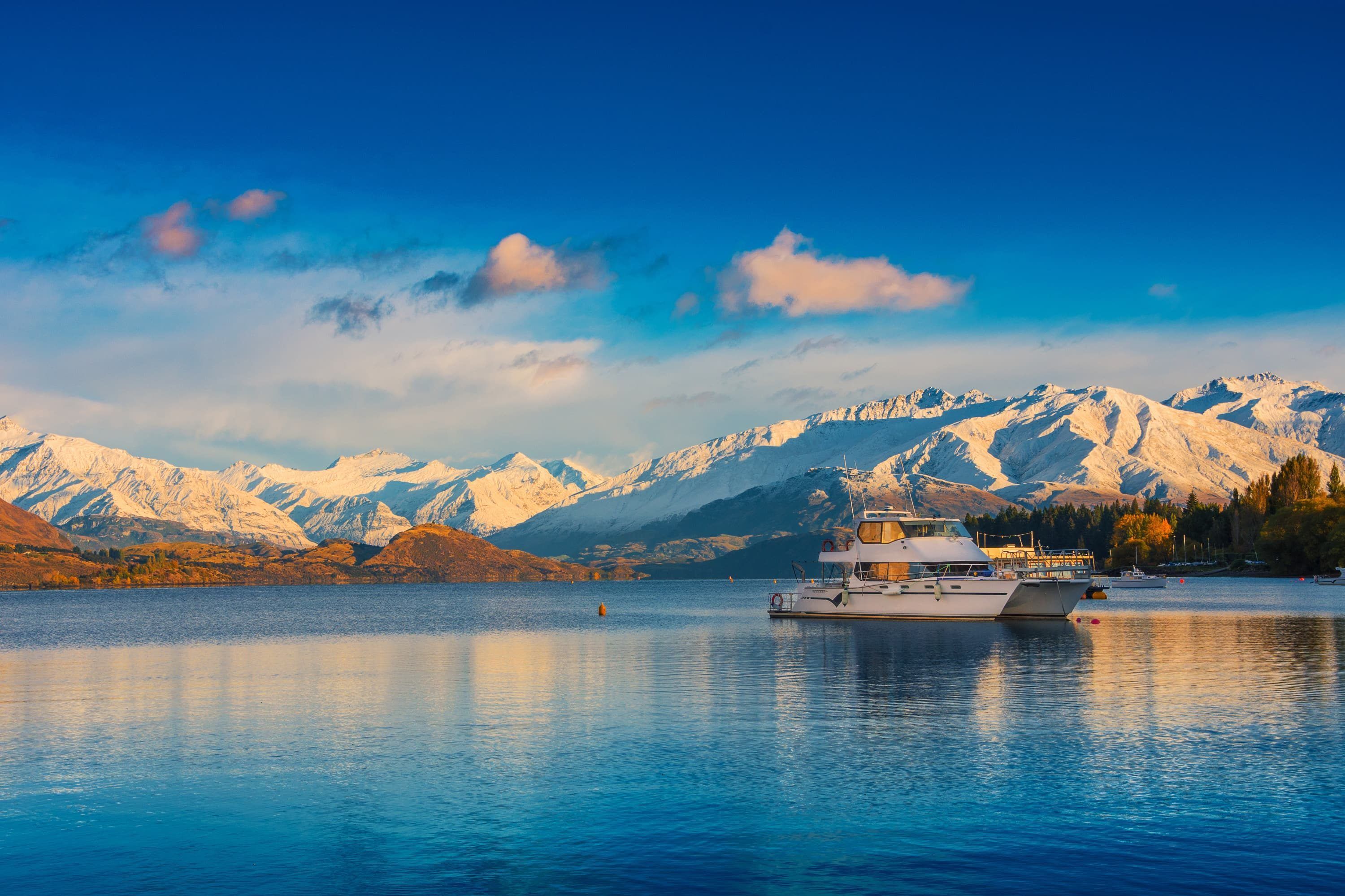 Wanaka, New Zealand Lakeshore Springs Wanaka