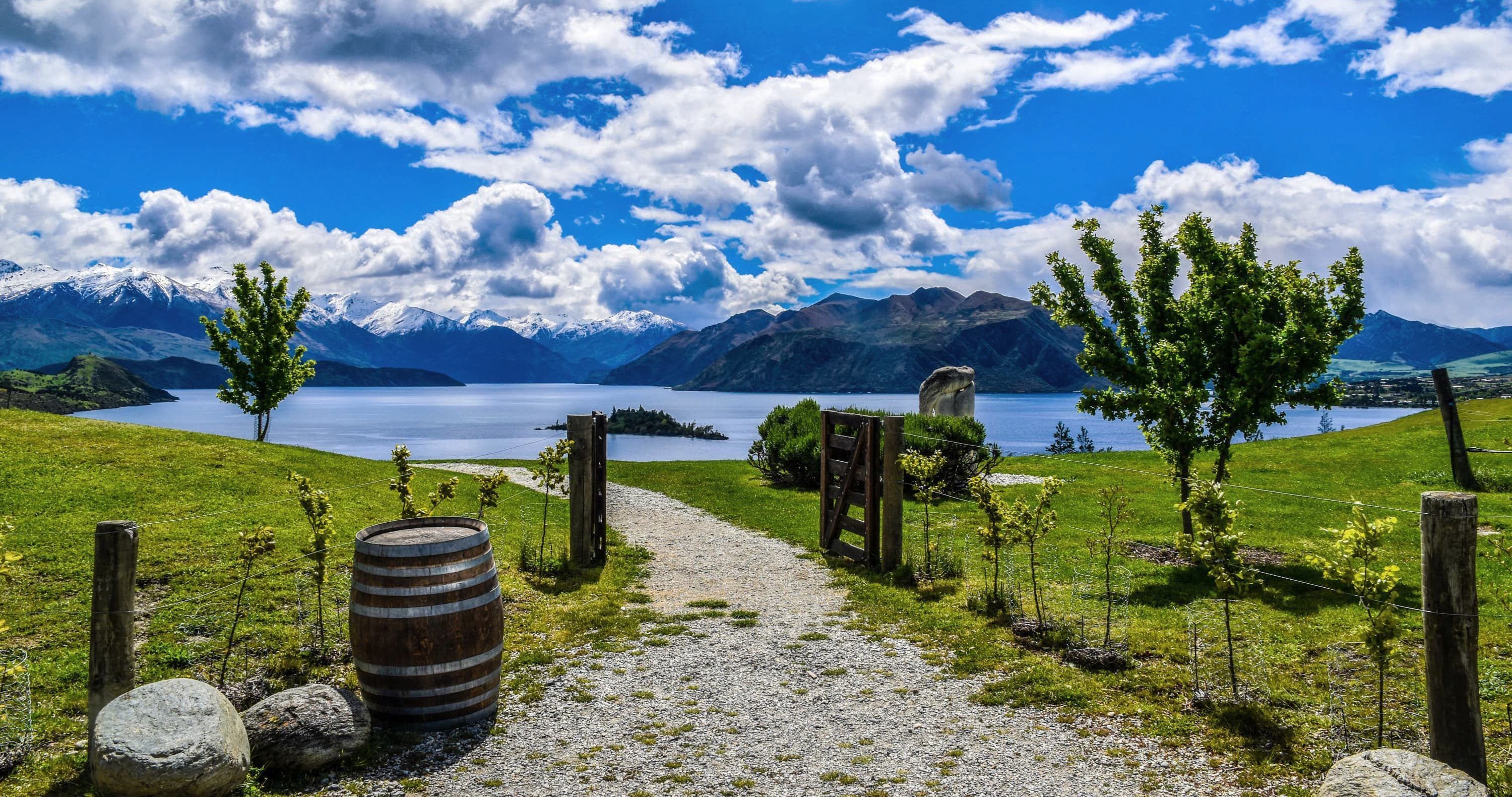 Wanaka, New Zealand Lakeshore Springs Wanaka