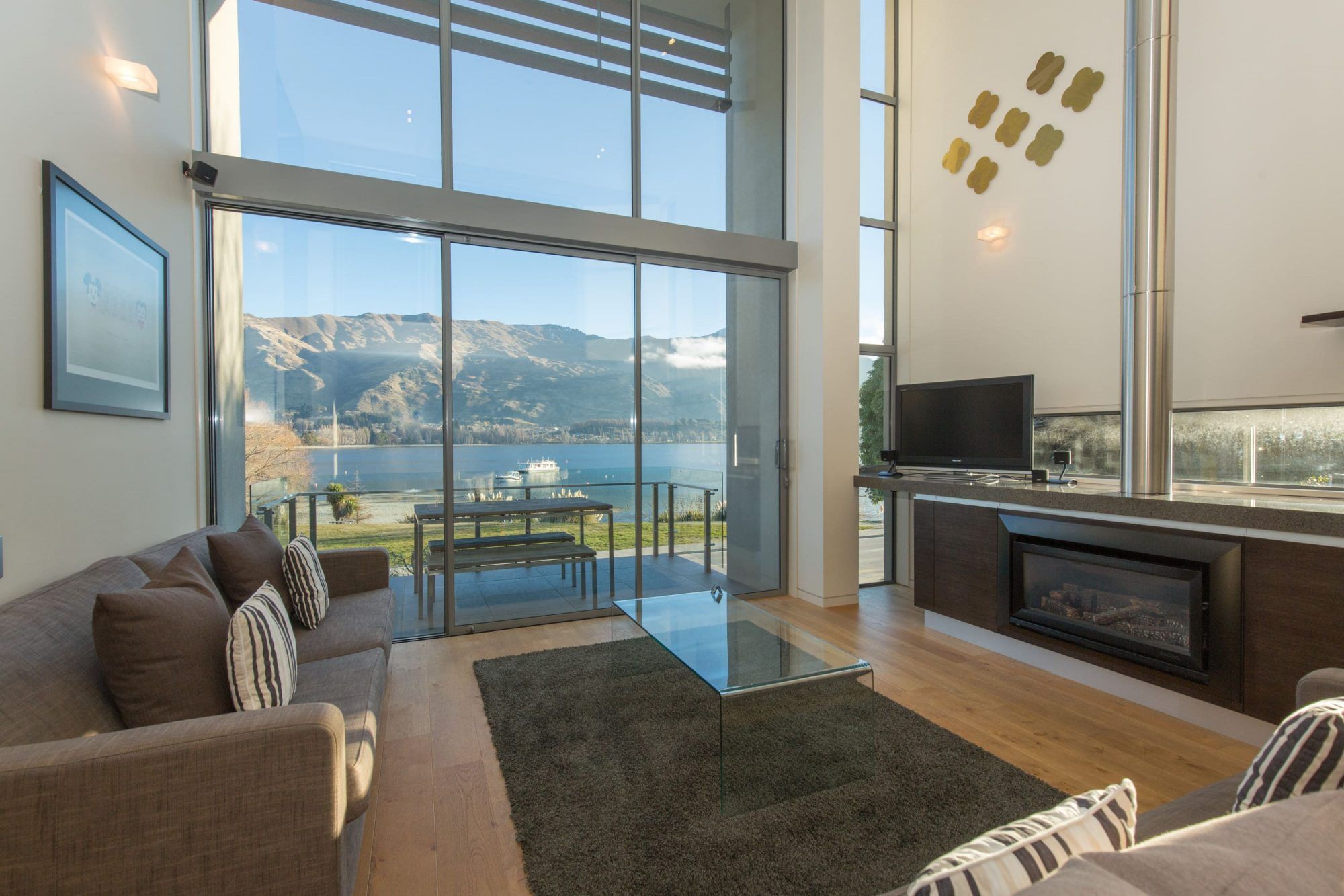 Gallery Lakeshore Springs Wanaka